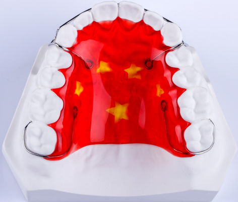 Invisalign के बाद संगत हटाने योग्य स्प्रिंग हॉली रिटेनर